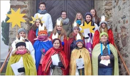 Die Windener Bürger belohnten die Sternsinger wie immer mit reichlich Süßigkeiten für ihren Einsatz. Wer von den Sternsingern nicht angetroffen wurde, kann die Aktion trotzdem noch mit einer Spende unterstützen. Diese nimmt das Pfarramt entgegen.